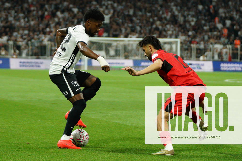 Amir Murillo (L) of Besiktas in action against Emircan Gurluk (R) of Corum during the Turkish Super League 2026 27 match between Besiktas vs Corum at Besiktas Park in Istanbul, Turkey, on August 31, 2026. Besiktas Turkey - ZUMAu194 20260831_zip_u194_006