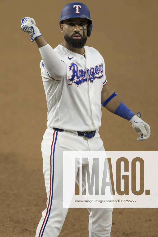 Texas Rangers center fielder EZEQUIEL DURAN (20) reacts to hitting a single against the Athletics at Globe Life Field. Rangers win 8-1. MLB, Baseball Herren, USA 2026: Rangers 8:1 Athletics - ZUMAf180 20260831_zsp_f180_031