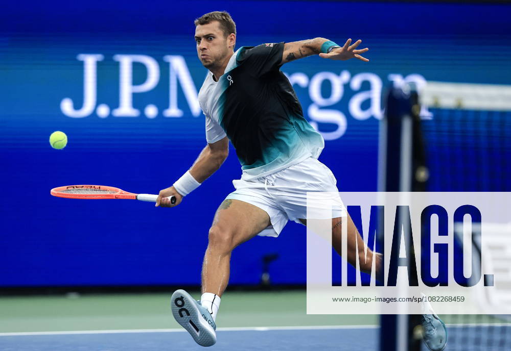US Open tennis tournament - Day 3 Flavio Cobolli of Italy in action against Francisco Comesana of Argentina during the men s singles first round of the US Open Tennis Championships at the USTA Billie Jean King National Tennis Center in Flushing Meadows, New York, USA, 01 September 2026. The 2026 US Open tournament runs from 23 August through 13 September. FLUSHING MEADOWS NEW YORK United States