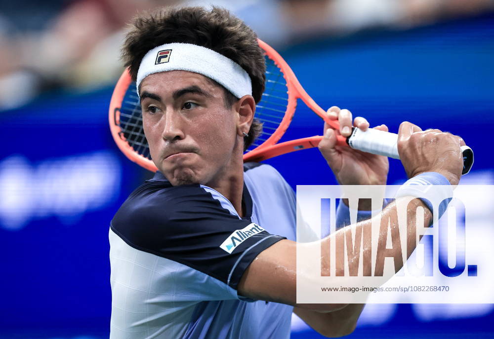US Open tennis tournament - Day 3 Francisco Comesana of Argentina in action against Flavio Cobolli of Italy during the men s singles first round of the US Open Tennis Championships at the USTA Billie Jean King National Tennis Center in Flushing Meadows, New York, USA, 01 September 2026. The 2026 US Open tournament runs from 23 August through 13 September. FLUSHING MEADOWS NEW YORK United States