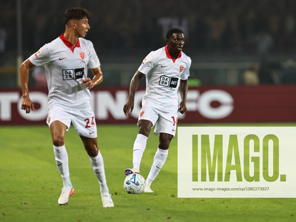 IPA88009030 - Ebenezer Akinsanmiro plays in the 2026-2027 Coppa Italia match between Torino and Monza in Turin on Tuesday