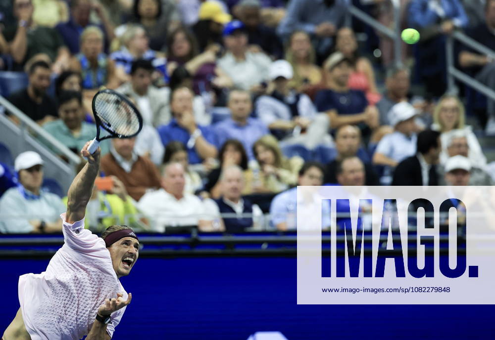 US Open tennis tournament - Day 3 Alexander Zverev of Germany in action against Lorenzo Sonego of Italy during the men s singles first round of the US Open Tennis Championships at the USTA Billie Jean King National Tennis Center in Flushing Meadows, New York, USA, 01 September 2026. The 2026 US Open tournament runs from 23 August to 13 September. FLUSHING MEADOWS NEW YORK United States