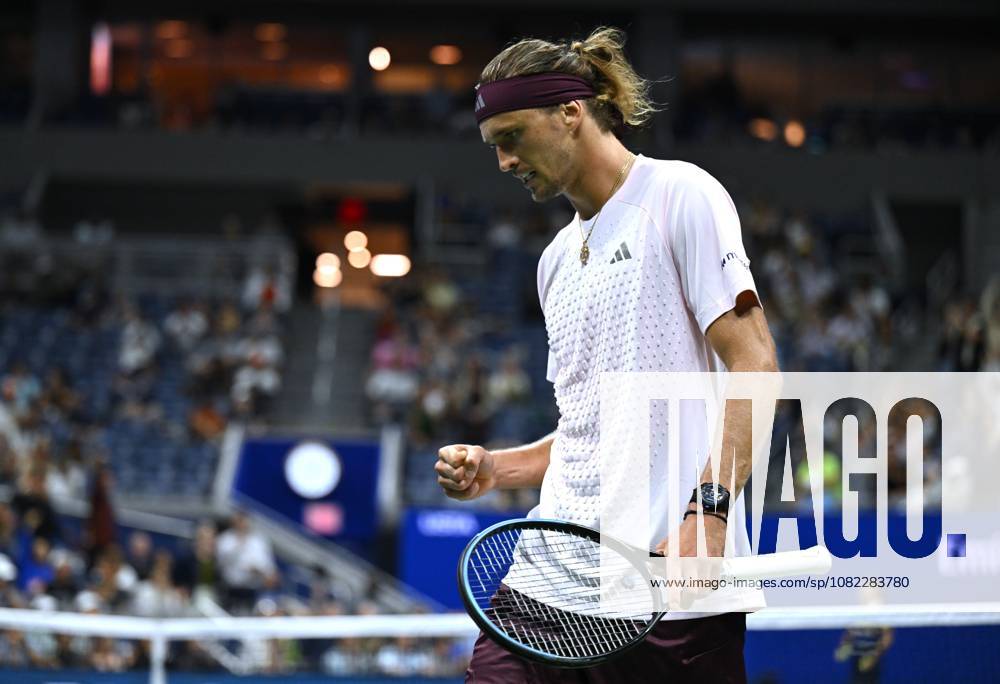 (260902) -- NEW, Sept. 2, 2026 -- Alexander Zverev of Germany celebrates scoring during the men s singles first round match between Alexander Zverev of Germany and Lorenzo Sonego of Italy at the 2026 US Open tennis championships in New York, the United States, Sept. 2, 2026. ) (SP)U.S.-NEW YORK-TENNIS-US OPEN-MEN S SINGLES LixRui