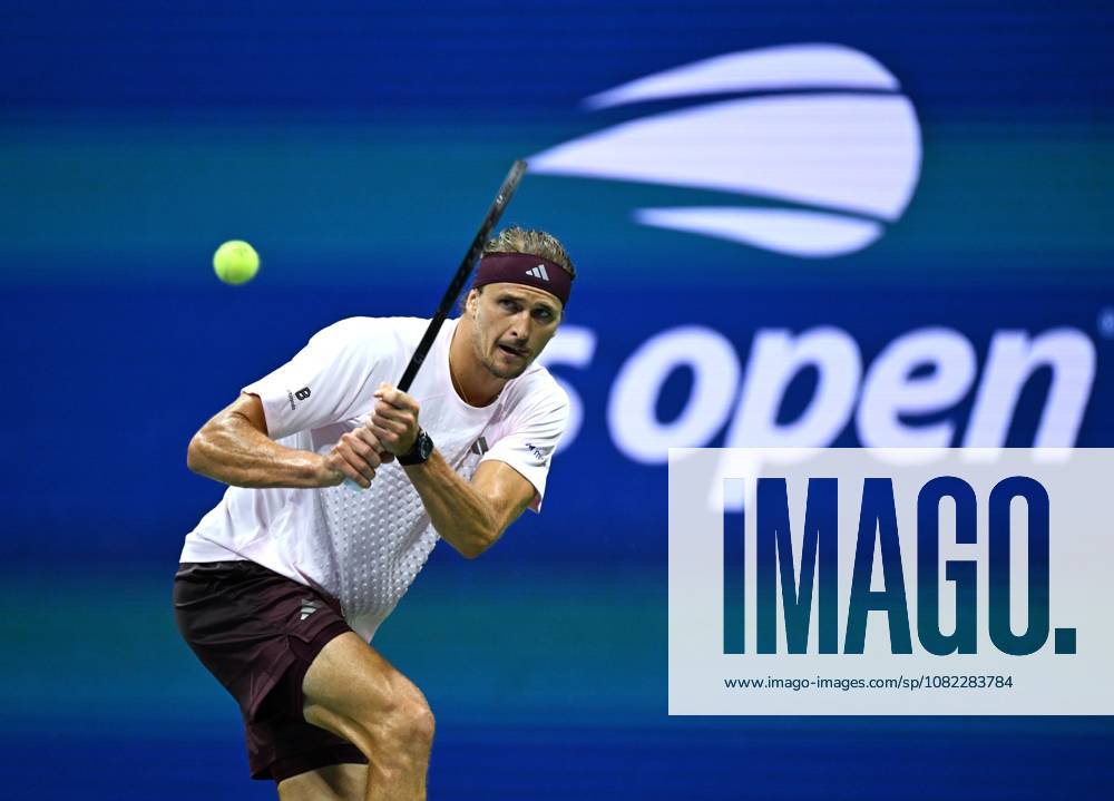 (260902) -- NEW, Sept. 2, 2026 -- Alexander Zverev of Germany hits a return during the men s singles first round match between Alexander Zverev of Germany and Lorenzo Sonego of Italy at the 2026 US Open tennis championships in New York, the United States, Sept. 2, 2026. ) (SP)U.S.-NEW YORK-TENNIS-US OPEN-MEN S SINGLES LixRui