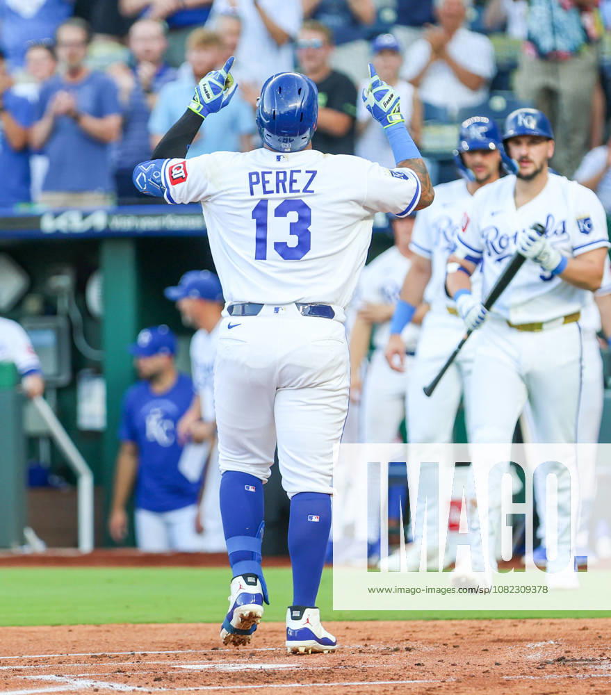 SEP 2, 2026: Kansas City Royals designated hitter Salvador Perez (13) hits a home run in the 1st inning against the Miami Marlins at Kauffman Stadium Kansas City, MO. CSM MLB, Baseball Herren, USA 2026: Marlins Vs Royals Sep 2nd - ZUMAc04_ 20260902_zma_c04_004