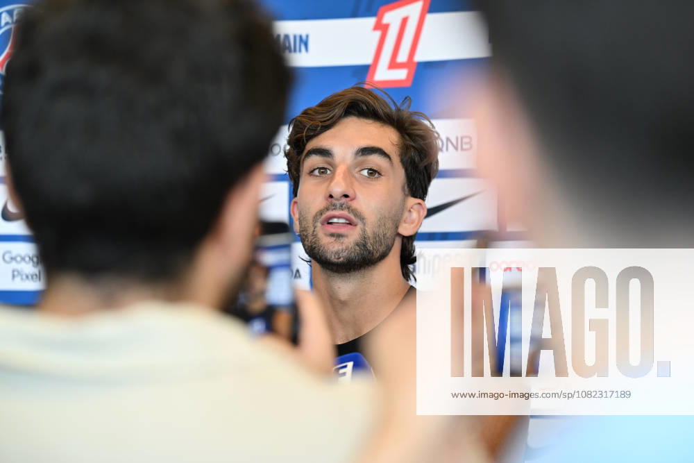 Paris Saint-Germain holds media day at PSG Campus POISSY, FRANCE - SEPTEMBER 03: Ferran Torres of Paris Saint-Germain (PSG), speaks at the PSG Campus in Poissy, west of Paris, France on September 3, 2026. Mustafa Yalcin Anadolu Poissy France. Editorial use only. Please get in touch for any other usage.