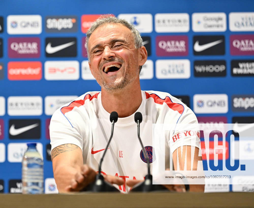 Paris Saint-Germain holds media day at PSG Campus POISSY, FRANCE - SEPTEMBER 03: Luis Enrique, head coach of Paris Saint-Germain (PSG), speaks during a press conference, PK, Pressekonferenz at the PSG Campus in Poissy, west of Paris, France on September 3, 2026. Mustafa Yalcin Anadolu Poissy France. Editorial use only. Please get in touch for any other usage.