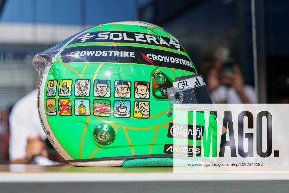 Kimi Antonelli s Mercedes AMG Petronas Helmet No. 12, Free Practice 1, Italian Grand Prix, Motorsports, Men, Formula 1, September 4, 2026, Monza, Lombardy, Italy