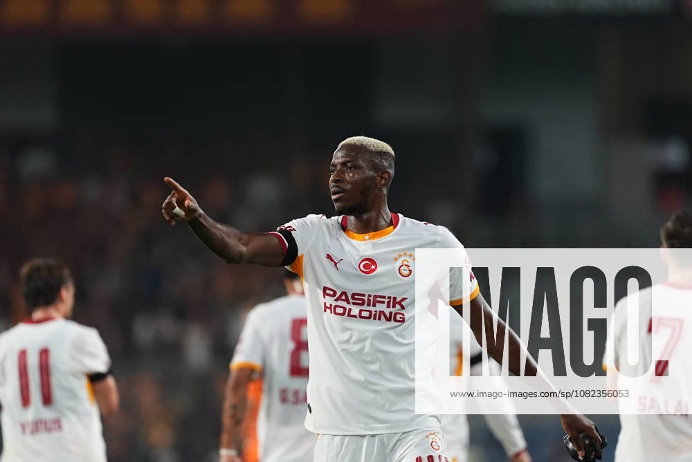 Istanbul Basaksehir v Galatasaray - Turkish Super Lig ISTANBUL, TURKIYE - SEPTEMBER 4: Victor Osimhen (45) of Galatasaray celebrates after scoring a goal during the Turkish Super Lig 4th week football match between Istanbul Basaksehir and Galatasaray at Basaksehir Fatih Terim Stadium in Istanbul, Turkiye on September 4, 2026. Adem Kutucu Anadolu Istanbul Turkey. Editorial use only. Please get in touch for any other usage.
