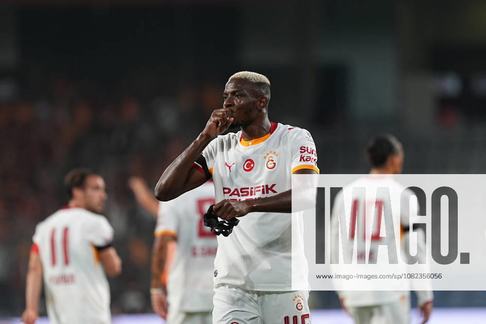 Istanbul Basaksehir v Galatasaray - Turkish Super Lig ISTANBUL, TURKIYE - SEPTEMBER 4: Victor Osimhen (45) of Galatasaray celebrates after scoring a goal during the Turkish Super Lig 4th week football match between Istanbul Basaksehir and Galatasaray at Basaksehir Fatih Terim Stadium in Istanbul, Turkiye on September 4, 2026. Adem Kutucu Anadolu Istanbul Turkey. Editorial use only. Please get in touch for any other usage.