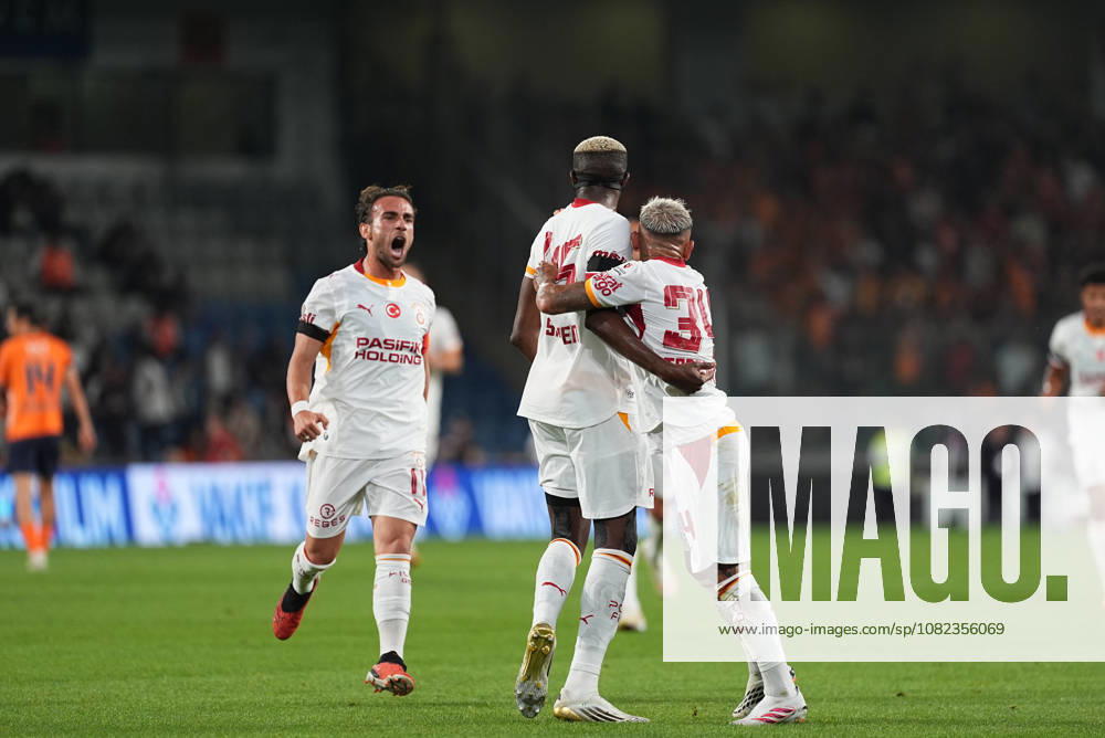 Istanbul Basaksehir v Galatasaray - Turkish Super Lig ISTANBUL, TURKIYE - SEPTEMBER 4: Victor Osimhen (45) of Galatasaray celebrates with teammates after scoring a goal during the Turkish Super Lig 4th week football match between Istanbul Basaksehir and Galatasaray at Basaksehir Fatih Terim Stadium in Istanbul, Turkiye on September 4, 2026. Adem Kutucu Anadolu Istanbul Turkey. Editorial use only. Please get in touch for any other usage.