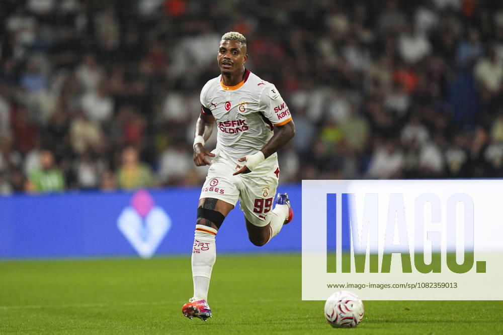 Istanbul Basaksehir v Galatasaray - Turkish Super Lig ISTANBUL, TURKIYE - SEPTEMBER 4: Mario Lemina (99) of Galatasaray in action during the Turkish Super Lig 4th week football match between Istanbul Basaksehir and Galatasaray at Basaksehir Fatih Terim Stadium in Istanbul, Turkiye on September 4, 2026. Bunyamin Celik Anadolu Istanbul Turkey. Editorial use only. Please get in touch for any other usage.