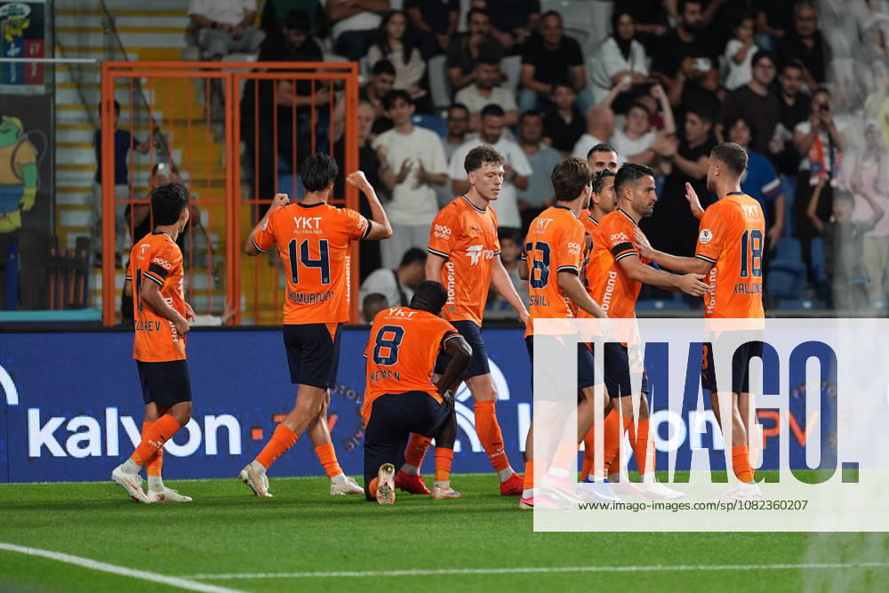Istanbul Basaksehir v Galatasaray - Turkish Super Lig ISTANBUL, TURKIYE - SEPTEMBER 4: Eldor Shomurodov (14) of Istanbul Basaksehir celebrates after scoring a goal with his team members during the Turkish Super Lig 4th week football match between Istanbul Basaksehir and Galatasaray at Basaksehir Fatih Terim Stadium in Istanbul, Turkiye on September 4, 2026. Adem Kutucu Anadolu Istanbul Turkey. Editorial use only. Please get in touch for any other usage.