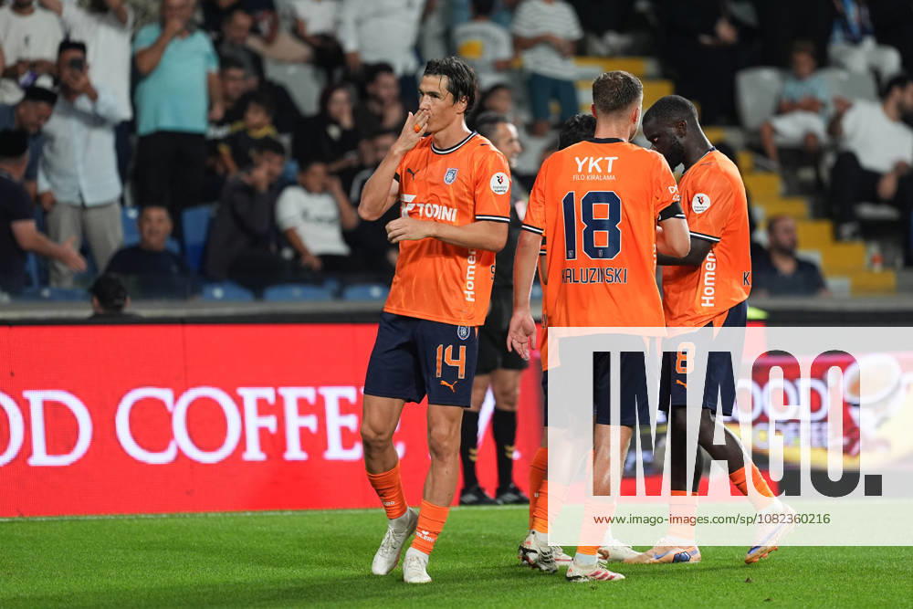 Istanbul Basaksehir v Galatasaray - Turkish Super Lig ISTANBUL, TURKIYE - SEPTEMBER 4: Eldor Shomurodov (14) of Istanbul Basaksehir celebrates after scoring a goal with his team members during the Turkish Super Lig 4th week football match between Istanbul Basaksehir and Galatasaray at Basaksehir Fatih Terim Stadium in Istanbul, Turkiye on September 4, 2026. Adem Kutucu Anadolu Istanbul Turkey. Editorial use only. Please get in touch for any other usage.
