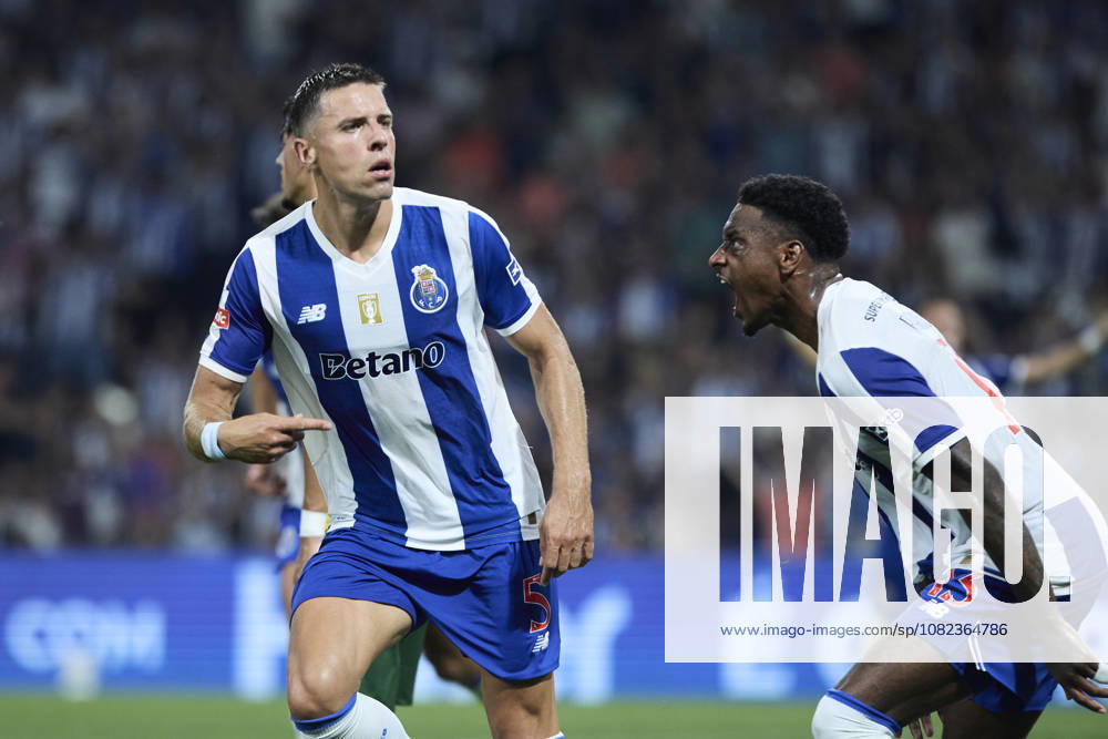 FC Porto v Moreirense FC PORTO, PORTUGAL - SEPTEMBER 4: Jan Bednarek of FC Porto scores his teamÂ s first goal during the Liga Portugal Betclic 2026 27 match between FC Porto and Moreirense FC at Estadio do Dragao on September 4, 2026 in Porto, Portugal. (This image is for editorial use only) (Photo by Diego Simon Photo Players Images Magara Press) Porto Estadio do Dragao Portugal