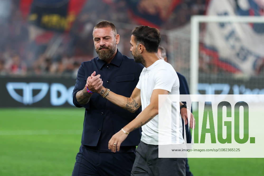 IPA88118278 - Serie A, Day 3, Genoa, Ferraris Stadium, Genoa vs. Como; pictured: Coach De Rossi and Fàbregas