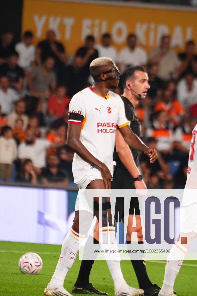 Victor Osimhen of Galatasaray SK substituted in the first half after sustaining a groin injury during the Turkish Super League 2026 27 match between Baseaksehir FK and Galatasaray SK at Basaksehir Fatih Terim Stadium, 2026 in Istanbul, Turkey. Istanbul Basaksehir Turkey