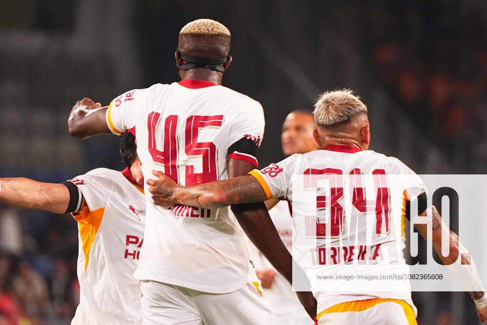 Victor Osimhen of Galatasaray SK celebrates after scoring the first goal of his team with teammates during the Turkish Super League 2026 27 match between Baseaksehir FK and Galatasaray SK at Basaksehir Fatih Terim Stadium, 2026 in Istanbul, Turkey. Istanbul Basaksehir Turkey