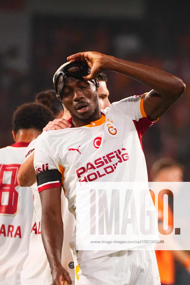 Victor Osimhen of Galatasaray SK celebrates after scoring the first goal of his team during the Turkish Super League 2026 27 match between Baseaksehir FK and Galatasaray SK at Basaksehir Fatih Terim Stadium, 2026 in Istanbul, Turkey. Istanbul Basaksehir Turkey