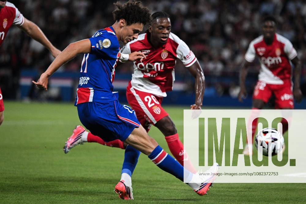PARIS, FRANCE - SEPTEMBER 4, 2026: Paris Saint-GermainÃ¢â‚¬â ¢s forward Maghnes Akliouche kicks the ball during the French L1 football match between Paris Saint-Germain and AS Monaco at the Parc des Princes stadium in Paris on September 4, 2026. Ligue 1 PSG Vs AS Monaco - ZUMAq101 20260904_zna_q101_193