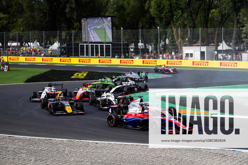 AUTO - FORMULA 3 2026 - MONZA Start of the race 04 STROMSTED Noah (den), Trident, Dallara F3 2025, action 23 SHIN Michael (kor), Hitech TGR, Dallara F3 2025, action during the 8th round of the 2026 FIA Formula 3 Championship from September 4 to 6, 2026 on the Autodromo Nazionale Monza, in Monza, Italy - MonzaItaly