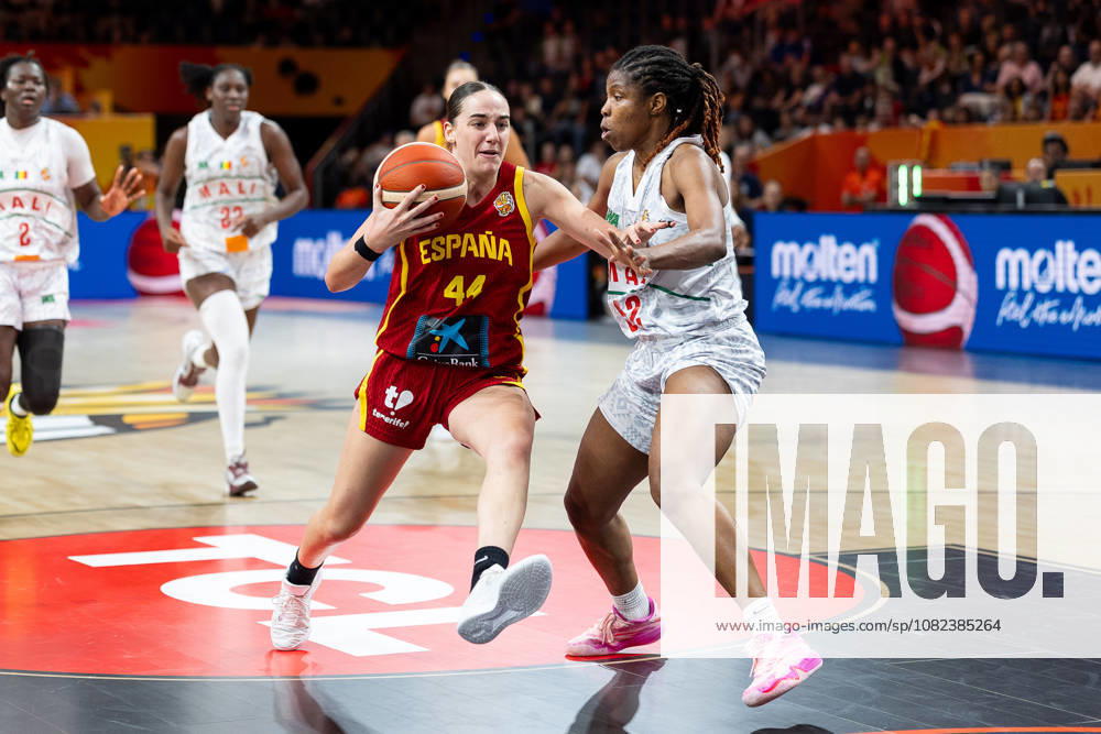 Iyana Martin of Spain, No. 44, dribbling against Rokia Doumbia of Mali, No. 52, GER, Mali vs. Spain, basketball, 2026 FIBA Women s World Cup, group stage, Match Day 2, September 5, 2026, GER, Mali vs. Spain, basketball, 2026 FIBA Women’s World Cup, group stage, Matchday 2, September 5, 2026, Berlin