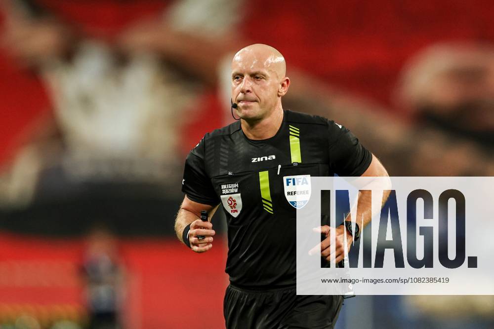 PKO BP Ekstraklasa 2026 2027 - Lech Poznan and Jagiellonia Bialystok in Poznan, Poland - 03 Sep 2026 Referee Szymon Marciniak (Poland) seen in action during PKO BP Ekstraklasa 2026 2027 match between Lech Poznan and Jagiellonia Bialystok. Final Score: Lech Poznan 2-1 Jagiellonia Bialystok Poznan Poland
