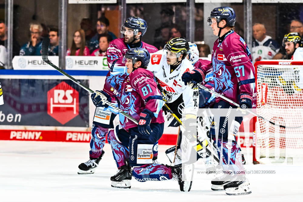 Tanner Kero, Krefeld Pinguine, 16; Mac Hollowell, Iserlohn Roosters, 81; Emil Johansson, Iserlohn Roosters, 57; Justin Scott, Iserlohn Roosters, 20; Juha Jatkola, Krefeld Pinguine, 32, GER, Iserlohn Roosters vs. Krefeld Pinguine, Ice Hockey, Penny DEL, Exhibition Game, 2026–2027 Season, August 5, 2026, GER, Iserlohn Roosters vs. Krefeld Pinguine, Ice Hockey, Penny DEL, Exhibition Game, 2026–2027 Season, August 5, 2026, Iserlohn