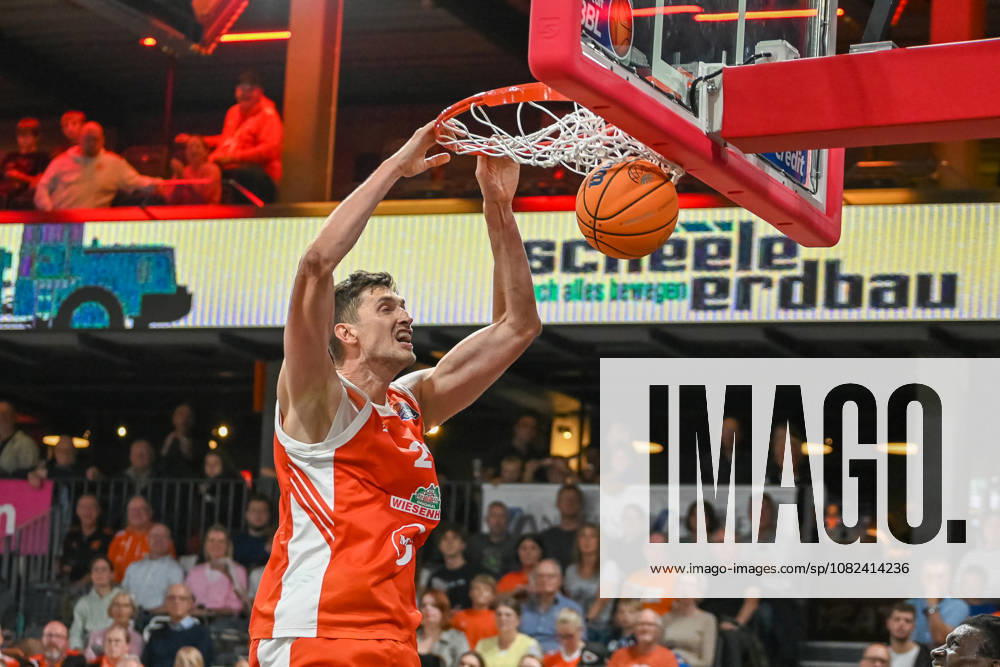 Tibor Pleiss of RASTA Vechta, 21, dunking in the RASTA Vechta vs. Bakken Bears preseason game, 2026–2027 season, September 5, 2026, RASTA Vechta vs. Bakken Bears, preseason game, 2026–2027 season, September 5, 2026, Vechta