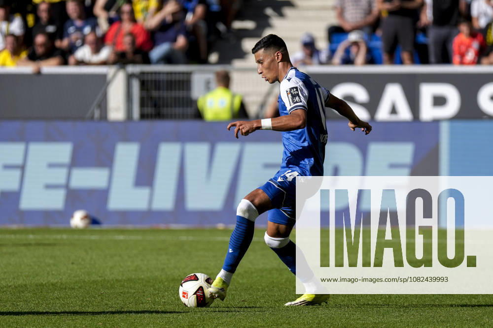 Adam Daghim Hoffenheim, 14, with the ball, cutout, full-body, single frame, single photo, action, 05 09 2026, Sinsheim, Germany, soccer, Bundesliga, TSG 1899 Hoffenheim vs. Borussia Dortmund, DFB and DFL regulations prohibit any use of photographs as image sequences and or quasi-video