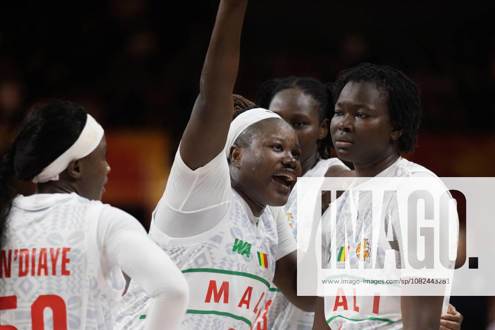 Spain Vs Mali in Berlin, Germany - 05 Sep 2026 Alima Dembele of Mali (L) and Kamite Elisabeth Dabou (R) seen in action during the 2026 FIBA Women s World Cup between Mali and Spain at Max-Schmeling-Halle. Final score; Mali 82:73 Spain. Berlin Germany