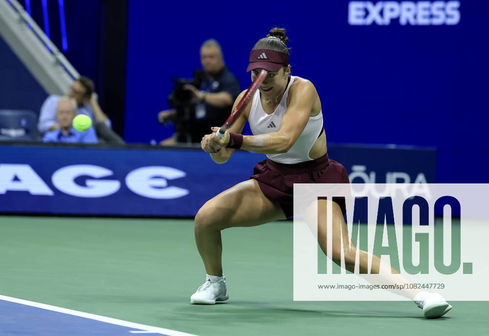 US Open tennis tournament - Day 7 Iva Jovic of the USA in action against Alexandra Eala of the Philippines during the Women s Singles third round of the US Open Tennis Championships in Flushing Meadows, New York, USA, 05 September 2026. FLUSHING MEADOWS NEW YORK United States