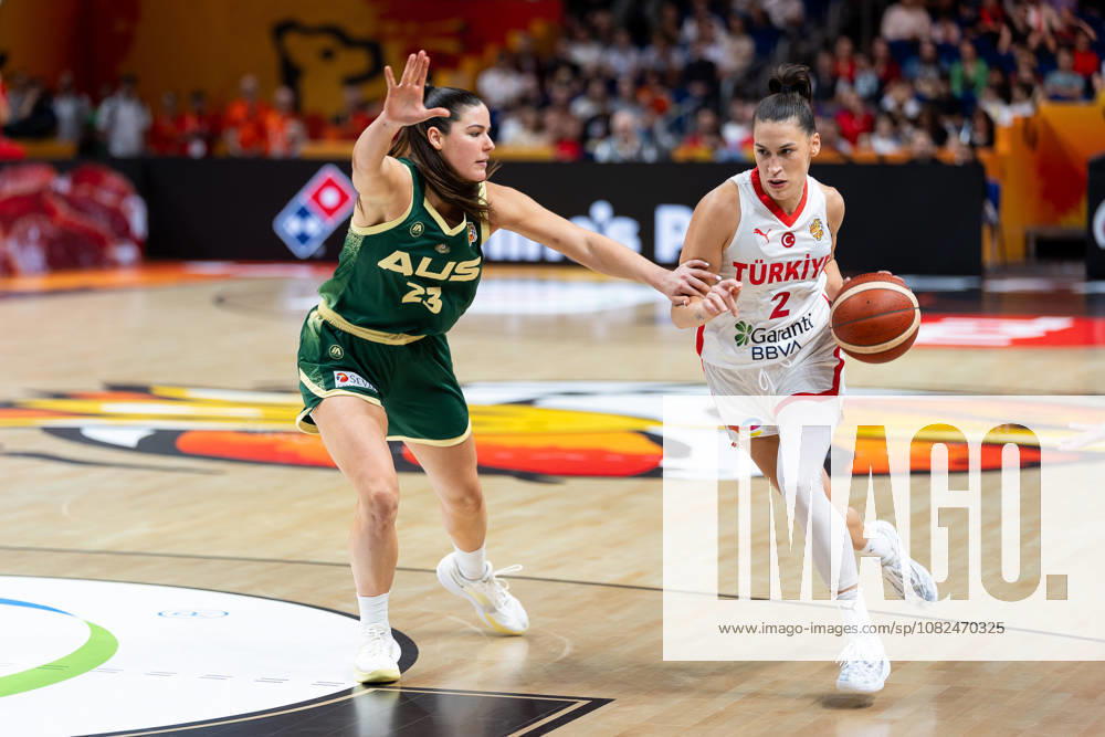 Sevgi Uzun (Turkey), No. 2, dribbling past Alex Fowler (Australia), No. 23, GER, Turkey vs. Australia, Basketball, 2026 FIBA Women’s World Cup, Group Stage, Matchday 2, September 6, 2026, GER, Turkey vs. Australia, Basketball, 2026 FIBA Women’s World Cup, Group Stage, Matchday 2, September 6, 2026, Berlin