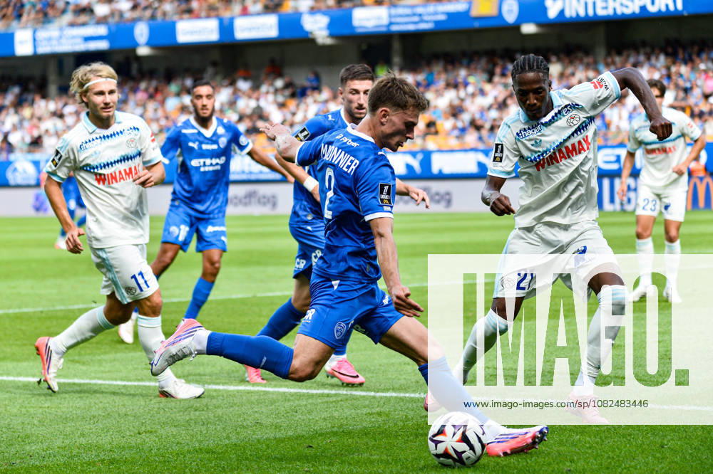 Lucas Maronnier (ESTAC Troyes) Pape Demba Diop (RC Strasbourg)