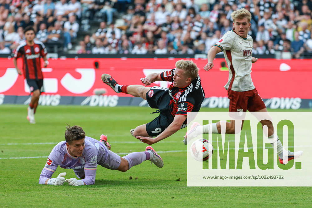 Soccer, Bundesliga 1: Eintracht Frankfurt vs. FC Augsburg on September 6, 2026, at Deutsche Bank Park in Frankfurt. Jonathan Jonny Burkardt (Frankfurt) scored the 9th goal against goalkeeper Finn Dahmen (Augsburg). Final score: 1-9. MH