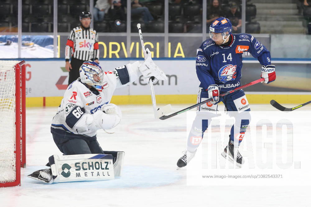 Zurich, SWITZERLAND, Swiss Life Arena, 2026–2027 Ice Hockey Season, Exhibition Game: ZSC Lions vs. Schwenninger Wild Wings, Chris Baltisberger of the ZSC Lions in front of goalie Joacim Eriksson of the Wings