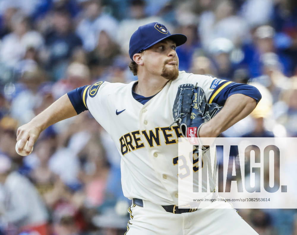 Milwaukee Brewers relief pitcher Chad Patrick throws in the sixth inning of the MLB, Baseball Herren, USA game between the Chicago Cubs and the Milwaukee Brewers at American Family Field in Milwaukee, Wisconsin on Monday, September 7, 2026. MIL20260907819 TANNENxMAURY
