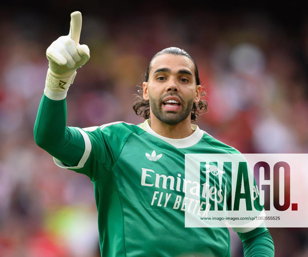 Arsenal v Chelsea - Premier League - The Emirates - London. Arsenal v Chelsea - Premier League - The Emirates - London. Arsenal goalkeeper David Raya. Picture : Mark Pain LONDON England