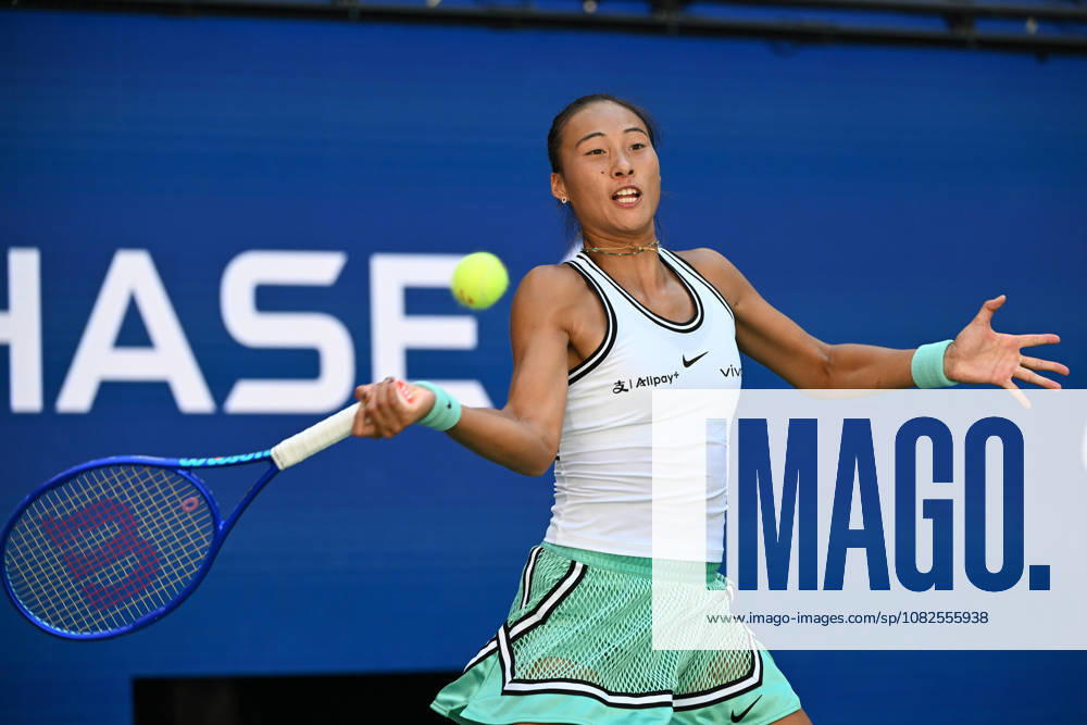 FLUSHING NY- SEPTEMBER 07: Qinwen Zheng Vs Iga SwiÄÖtek during on Arthur Ashe on Stadium Day 14 of the 2026 US Openat the USTA Billie Jean King National Tennis Center on September 7, 2026 in Flushing Queens.