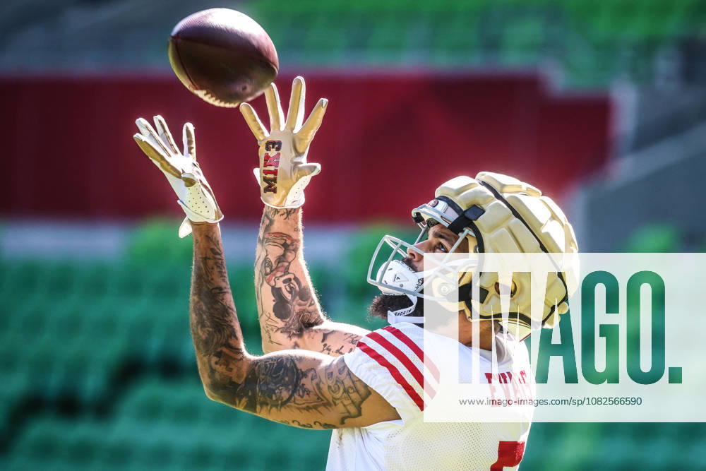 MELBOURNE, AUSTRALIA - SEPTEMBER 08: Mike Evans 5 of the San Francisco 49ers during practice at an NFL, American Football Herren, USA media opportunity at AAMI Park on September 08, 2026 in Melbourne, Australia. Melbourne Australia - ZUMAp121 20260908_zsp_p121_028
