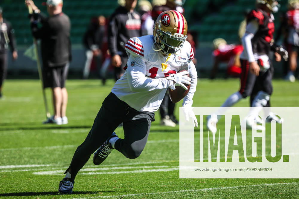 MELBOURNE, AUSTRALIA - SEPTEMBER 08: Deebo Samuel Sr 19 of the San Francisco 49ers during practice at an NFL, American Football Herren, USA media opportunity at AAMI Park on September 08, 2026 in Melbourne, Australia. Melbourne Australia - ZUMAp121 20260908_zsp_p121_038