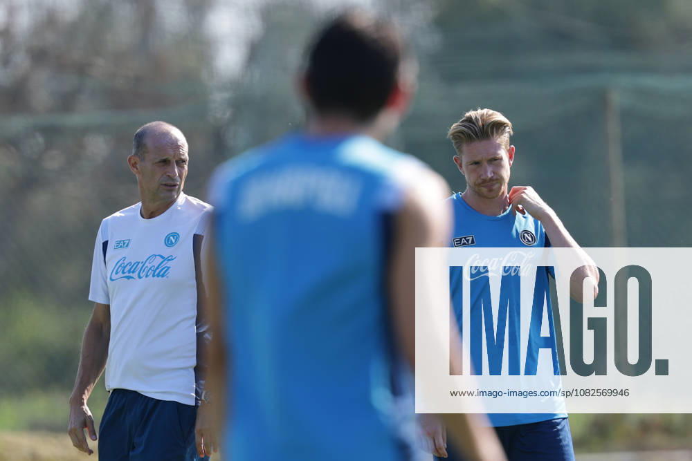 Napolis head coach Massimiliano Allegri, Napolis Kevin De Bruyne During training at the SSC Napoli sports center, Champions League Napoli - Arsenal Castel Volturno (CE) on September 08 , 2026