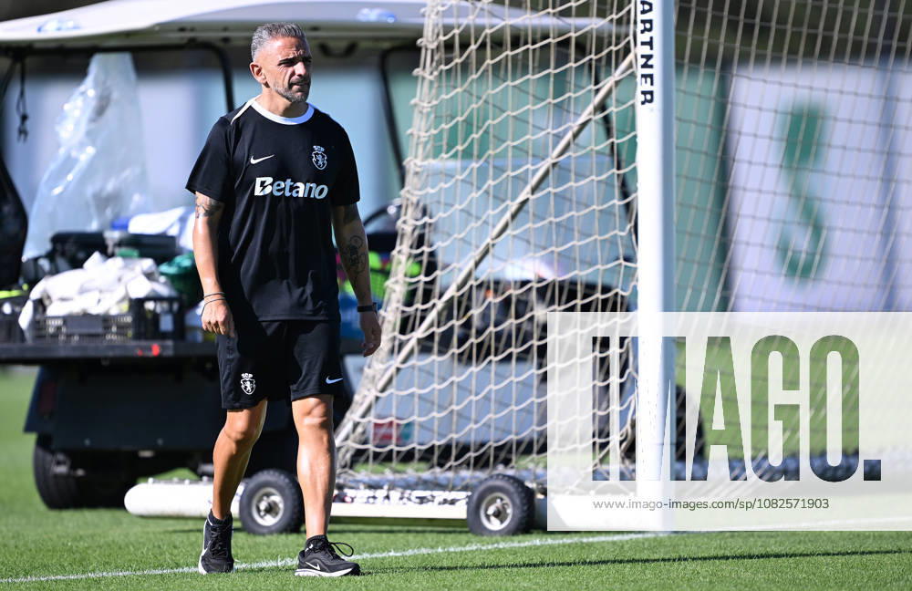 Ahead of Sporting CP - Galatasaray UEFA Champions League opener LISBON, PORTUGAL - SEPTEMBER 08: Sporting CP head coach Rui Borges is seen during a training session at the Cristiano Ronaldo Academy in Lisbon, Portugal on September 08, 2026, ahead of their UEFA Champions League opening match against Galatasaray. Burak Akbulut Anadolu Lisbon Portugal. Editorial use only. Please get in touch for any other usage.