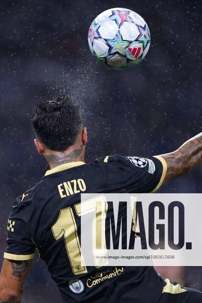 Enzo Fernandez of Manchester City heads the ball. Porto v Manchester City, UEFA Champions League, League Stage, Football, Estadio do Dragao, Porto, Portugal - 08 Sep 2026Porto Estadio do Dragao Portugal