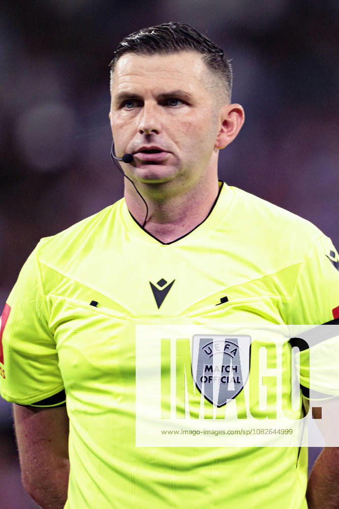 Michael Oliver seen during UEFA Champions League 2026 2027 league phase game between teams of Real Madrid CF and Internazionale Milano (Maciej Rogowski Ball Raw Images) Madrid Bernabeu Spain