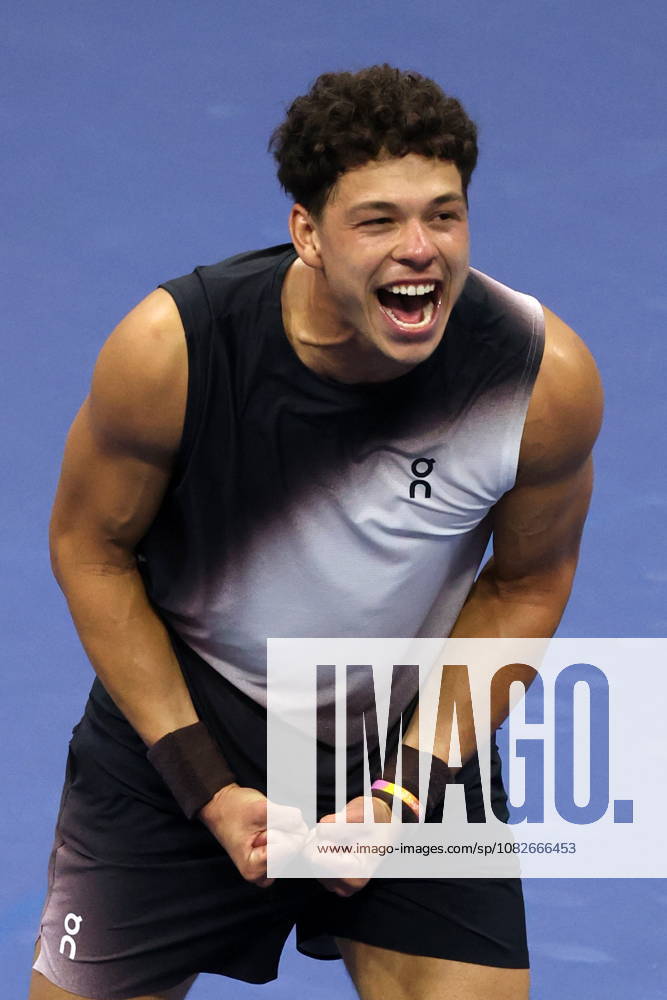 US Open tennis tournament - Day 10 Ben Shelton of the US reacts after defeating Carlos Alcaraz of Spain in the Men s Singles Quarterfinals of the US Open Tennis Championships at the USTA Billie Jean King National Tennis Center in Flushing Meadows, New York, USA, 09 September 2026. The 2026 US Open tournament runs from 23 August through 13 September. FLUSHING MEADOWS NEW YORK United States