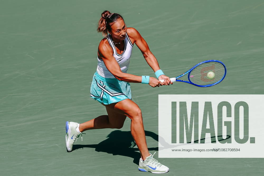US Open tennis tournament - Day 11 Qinwen Zheng of China in action against Elena Rybakina of Kazakhstan during the Womens Singles Quarter Finals match of the US Open Tennis Championships in Flushing Meadows, New York, USA, 09 September 2026. FLUSHING MEADOWS NEW YORK United States