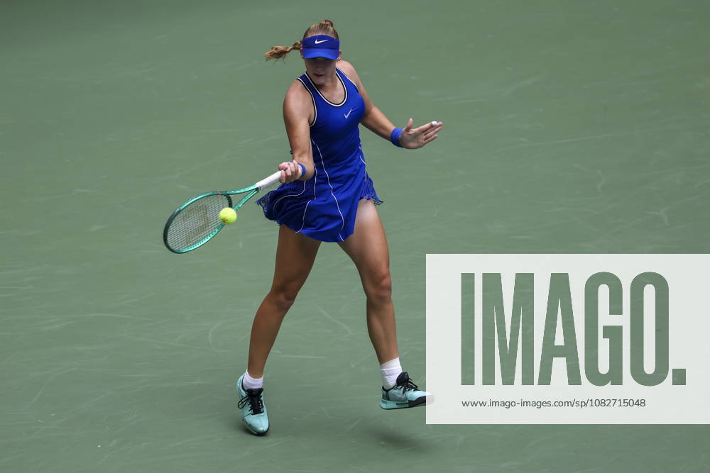 US Open tennis tournament - Day 11 Mirra Andreeva of Russia in action against Coco Gauff of the US during the Women s Singles Quarterfinals match of the US Open Tennis Championships in Flushing Meadows, New York, USA, 09 September 2026. FLUSHING MEADOWS NEW YORK United States