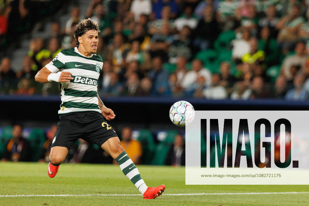 Maxi Araujo seen during UEFA champions League game between teams of Sporting CP and Galatasaray SK in Estadio Jose Alvalade (Luis Loureiro Ball Raw Images PT) Lisboa Estadio Jose Alvalade Portugal