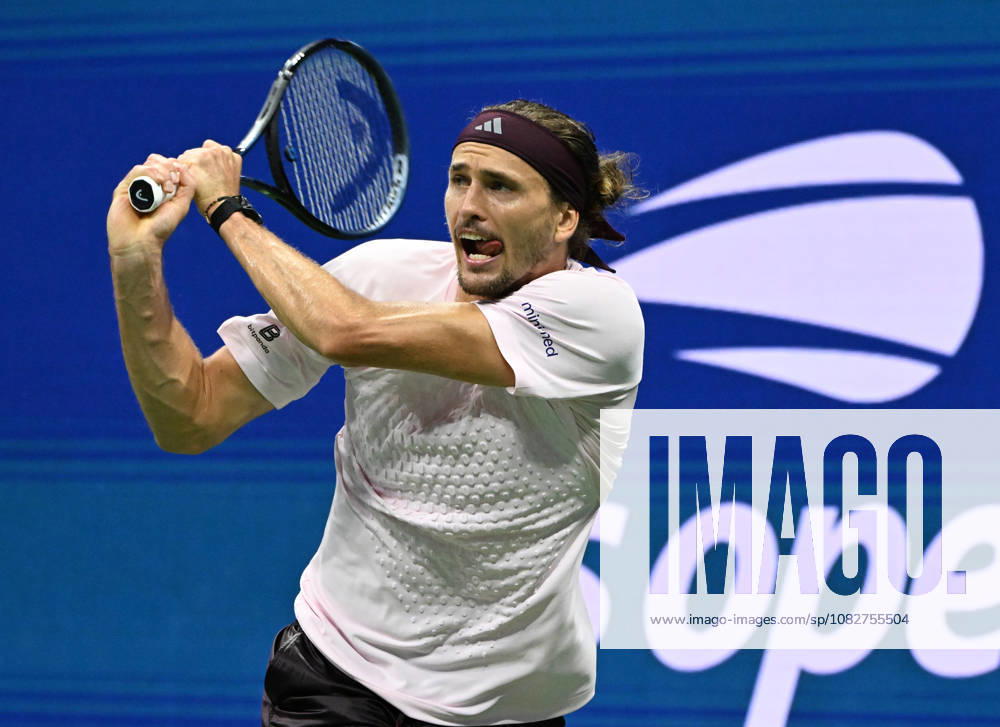 Alexander Zverev hits the ball against Botic van de Zandschulp 6-2-7-5 6-1 in Arthur Ashe Stadium during the quarter finals at the 2026 US Open Tennis Championship held at the USTA Billie Jean King National Tennis Center in New York City on Tuesday, September 9, 2026. NYP20260909504 LARRYxMARANO